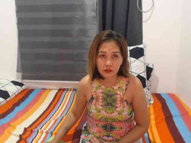 Asian-Susan webcam