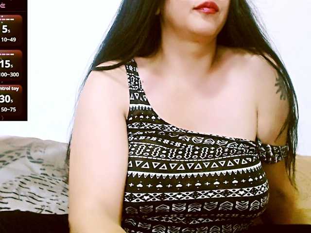 SexyAlina123 live cam on BongaCams