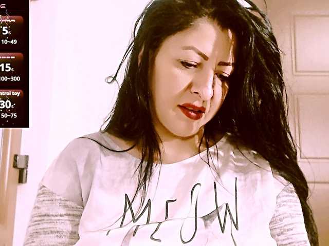 SexyAlina123 live cam on BongaCams