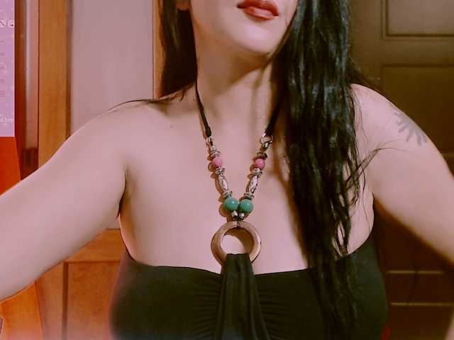 SexyAlina123 live cam on BongaCams