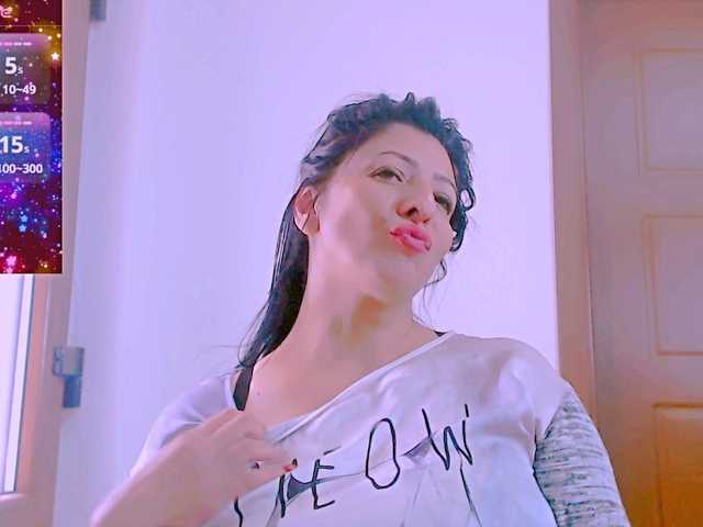 SexyAlina123 live cam on BongaCams