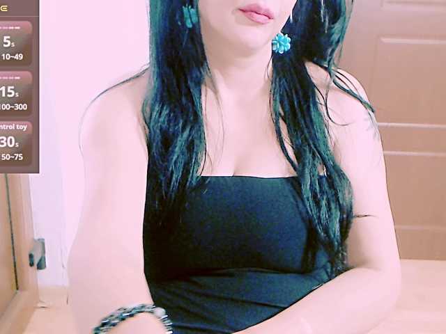 SexyAlina123 live cam on BongaCams
