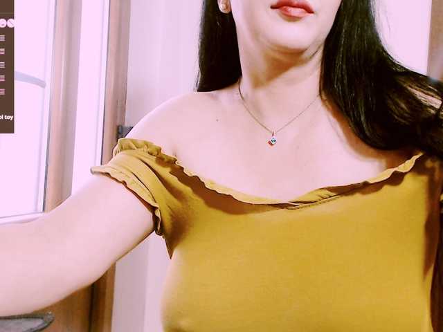 SexyAlina123 live cam on BongaCams