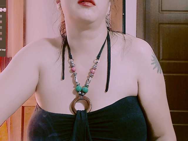 SexyAlina123 live cam on BongaCams