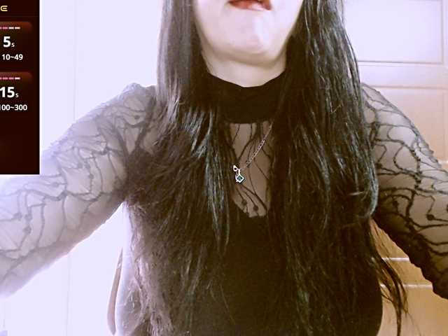 SexyAlina123 live cam on BongaCams