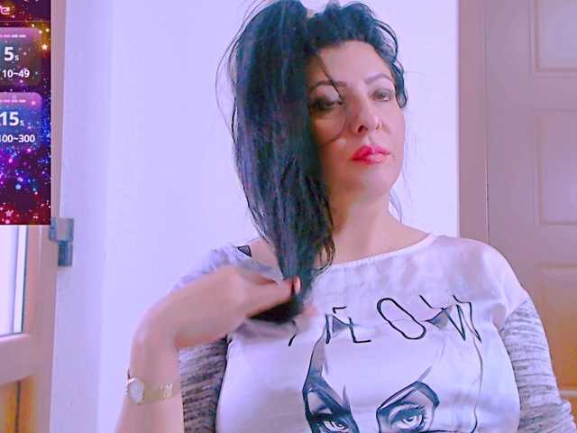 SexyAlina123 live cam on BongaCams