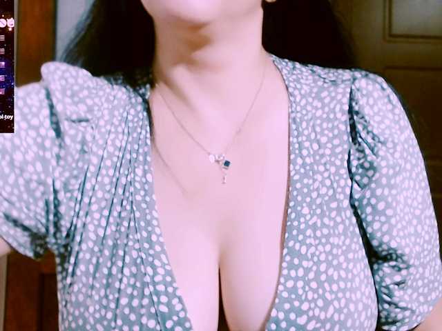 SexyAlina123 live cam on BongaCams