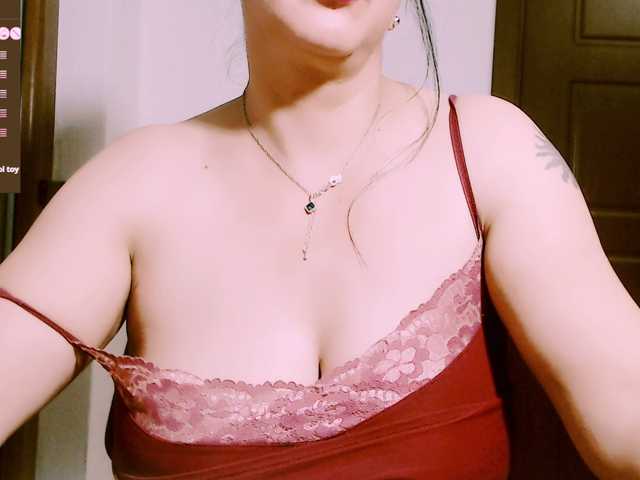 SexyAlina123 live cam on BongaCams