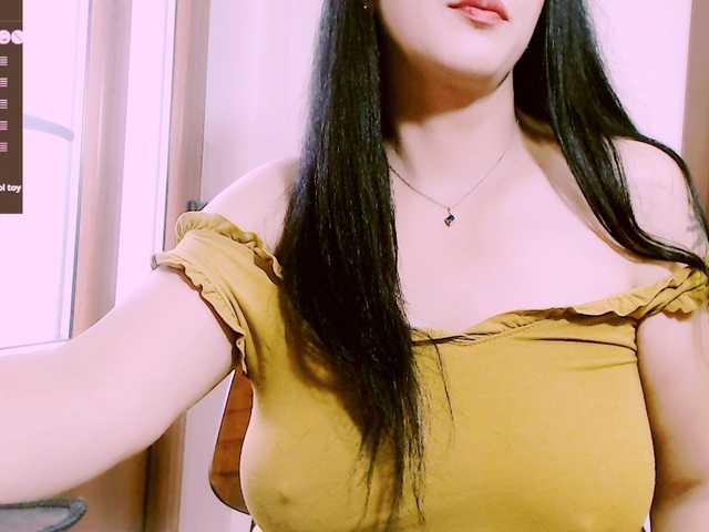 SexyAlina123 live cam on BongaCams