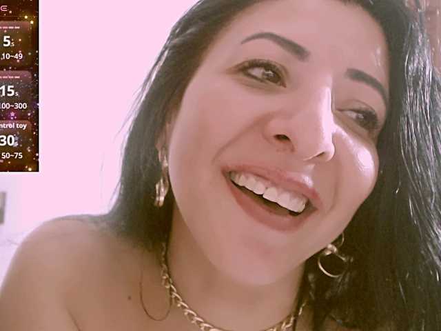 SexyAlina123 live cam on BongaCams