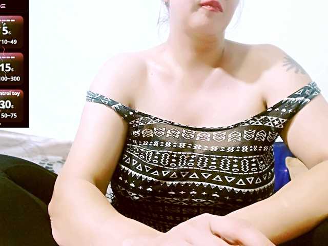 SexyAlina123 live cam on BongaCams