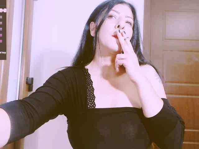 هذا النموذج مباشر الآن. SexyAlina123