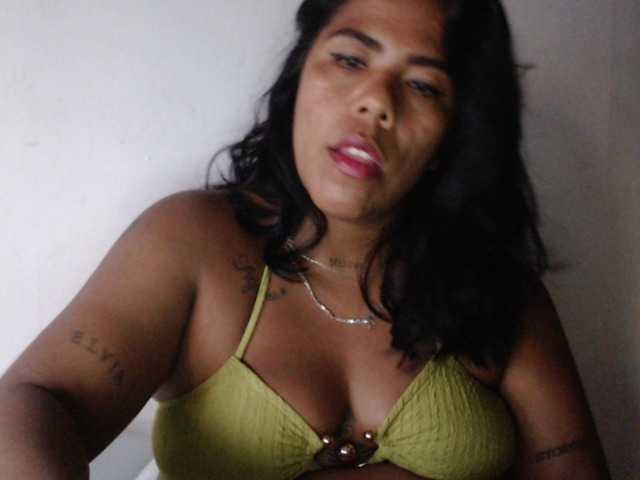 Pocahontas17 live cam on BongaCams