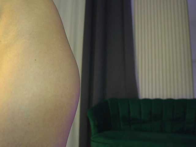 KatelynSparks live cam on BongaCams