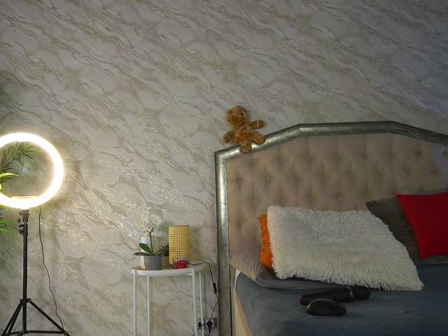 KatelynSparks's BongaCams show and profile