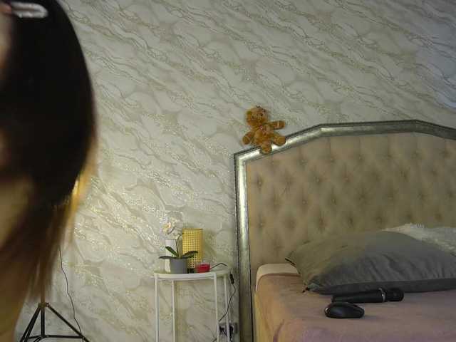 KatelynSparks's BongaCams show and profile