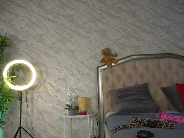 KatelynSparks's BongaCams show and profile