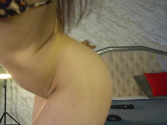 KatelynSparks's BongaCams show and profile