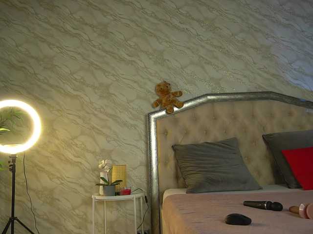 KatelynSparks's BongaCams show and profile