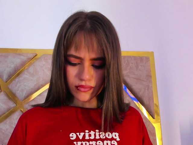 EmilyElle1 webcam