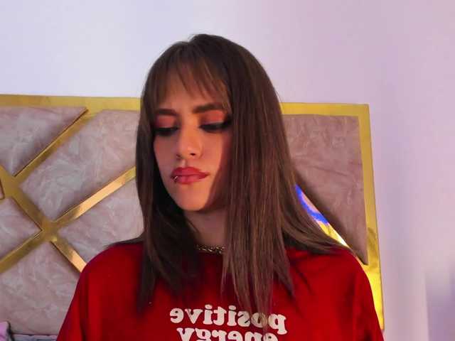 EmilyElle1 webcam