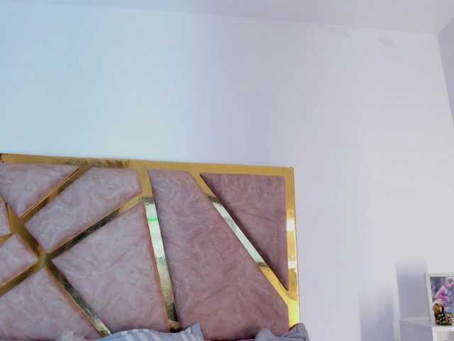 Alaiahammer live cam on BongaCams