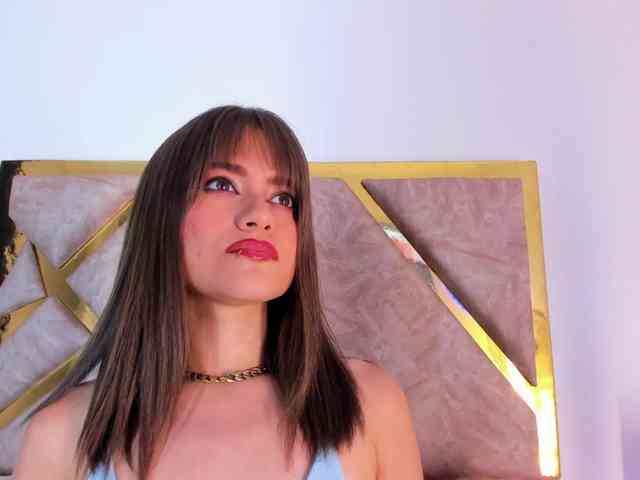EmilyElle1 webcam