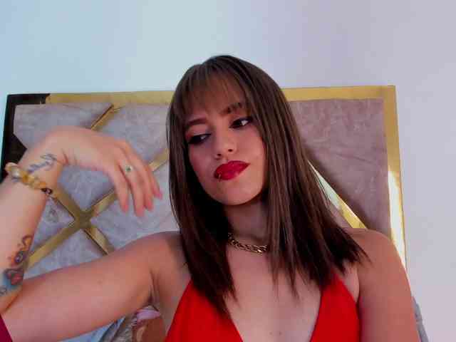 EmilyElle1 webcam
