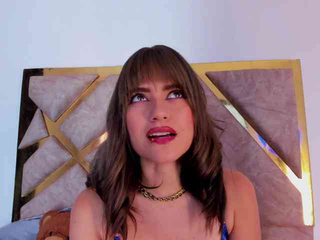 EmilyElle1 webcam