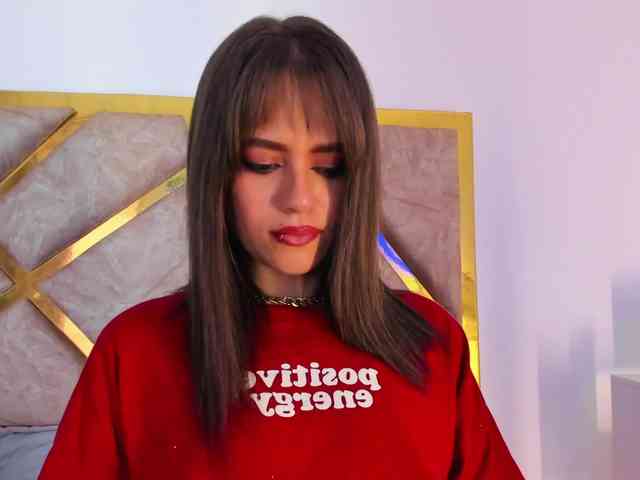 EmilyElle1 webcam