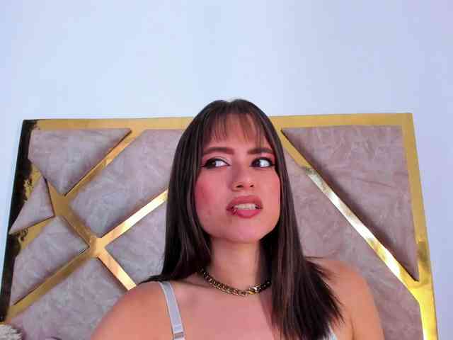 EmilyElle1 webcam