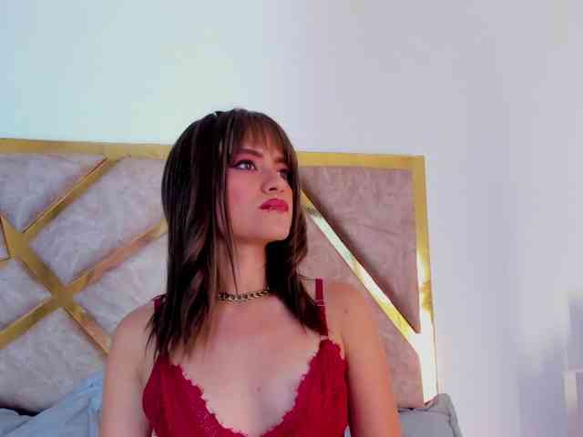 EmilyElle1 webcam