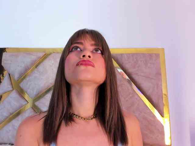 EmilyElle1 webcam