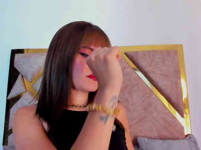 EmilyElle1 webcam