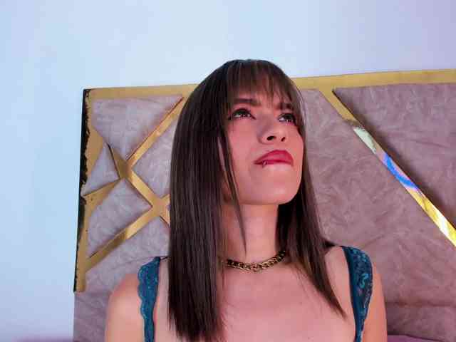 EmilyElle1 webcam