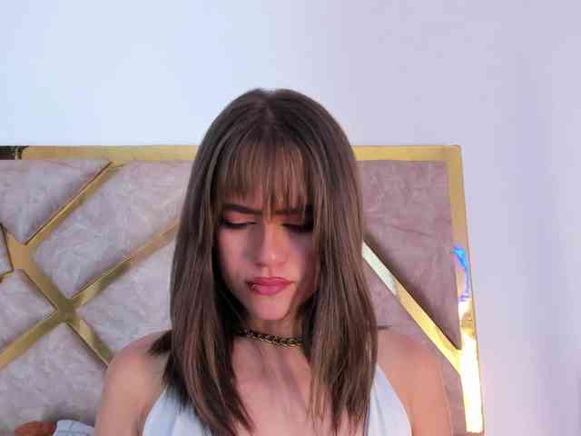 EmilyElle1 webcam