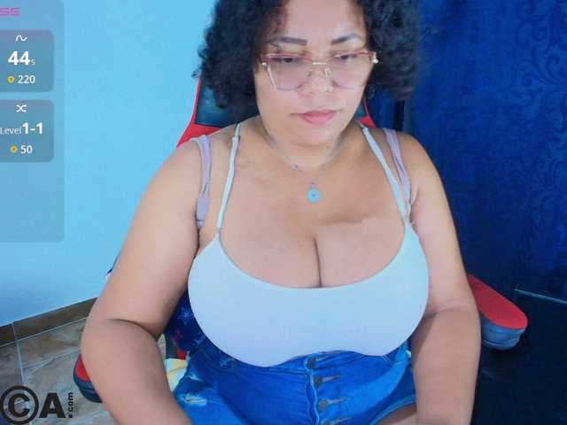 Italy-boobs