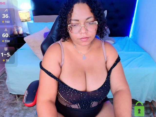 Italy-boobs live cam on BongaCams