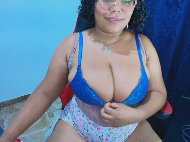 Italy-boobs live cam on BongaCams