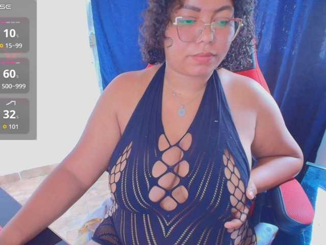 Italy-boobs live cam preview
