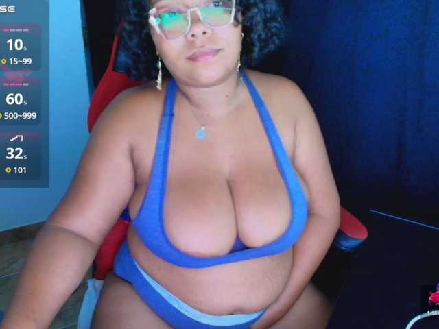 Italy-boobs live cam on BongaCams