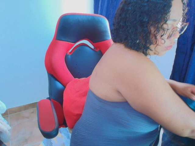 Italy-boobs live cam on BongaCams