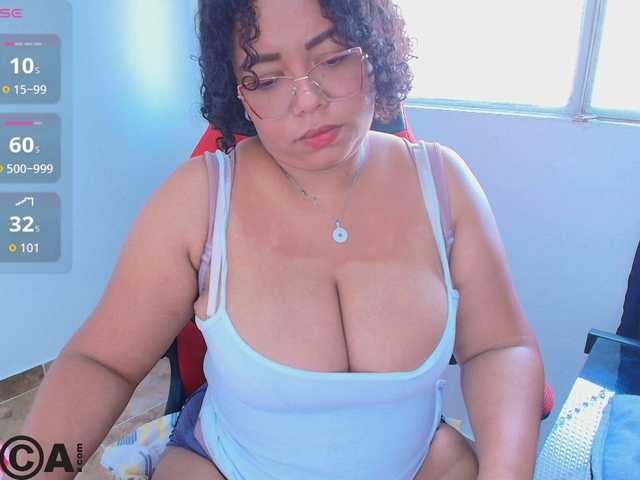 Italy-boobs live cam on BongaCams