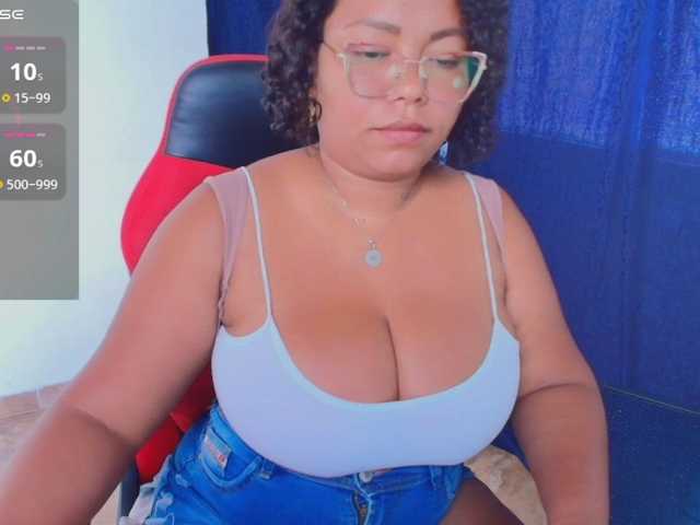Italy-boobs