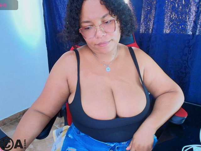 Italy-boobs live webcam show