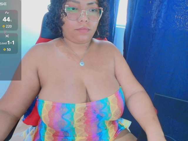 Italy-boobs live cam on BongaCams