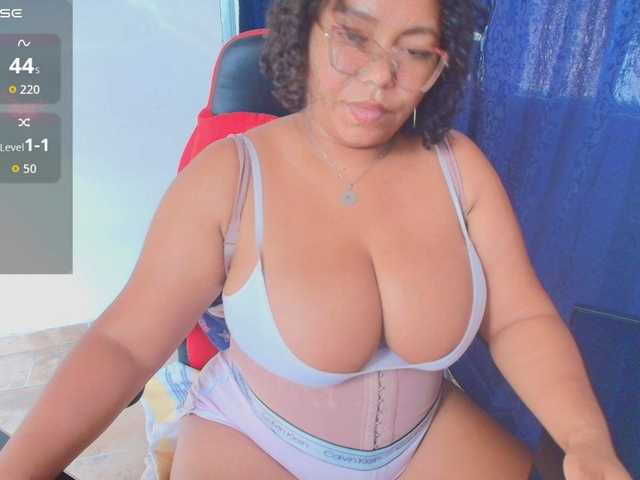 Italy-boobs live cam on BongaCams