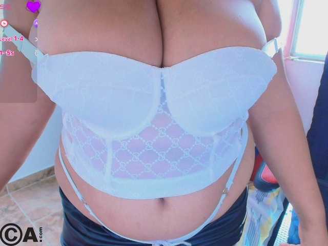 Italy-boobs