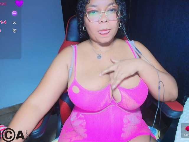 Italy-boobs live cam on BongaCams