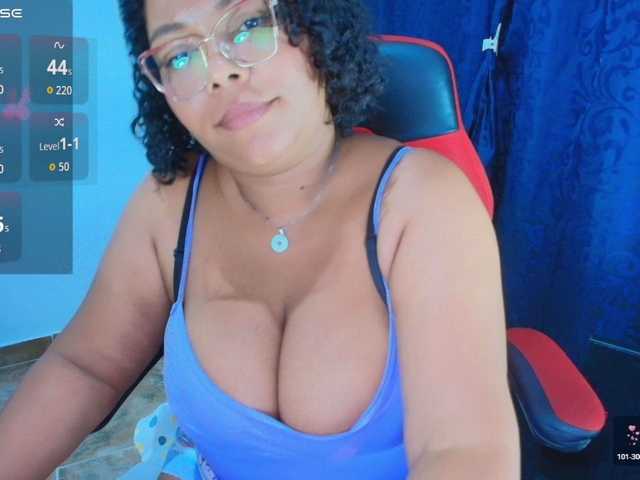 Italy-boobs live cam